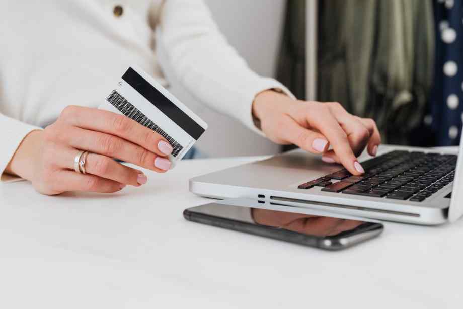 Faire immédiatement opposition sur sa carte bancaire-compte credit Faire immédiatement opposition sur sa carte bancaire-compte credit